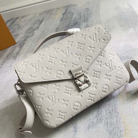 2025年12月10日入荷Louis Vuitton バッグ高品質新作/誕生日プレゼント/ZC工場