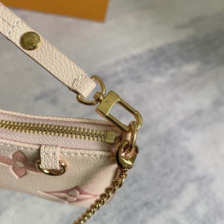 2025年12月10日入荷Louis Vuitton バッグ高品質新作/誕生日プレゼント/ZC工場