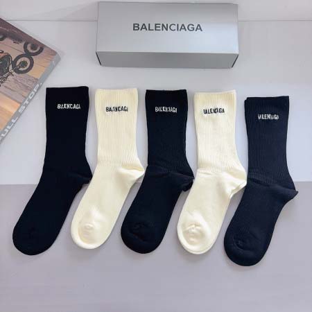 2025年12月10日入荷新品BALENCIAGA靴下ギフト/誕生日/記念品/アクセサリーkaka工場