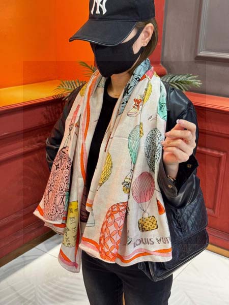 2025年12月10日入荷新品Louis Vuittonマフラーギフト/誕生日/記念品/アクセサリーkaka工場