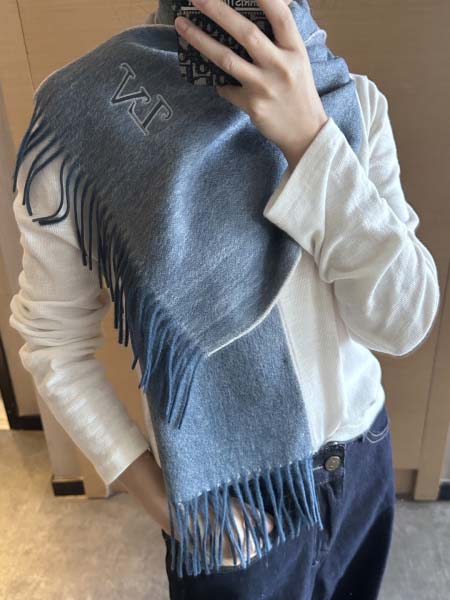 2025年12月10日入荷新品Louis Vuittonマフラーギフト/誕生日/記念品/アクセサリーkaka工場