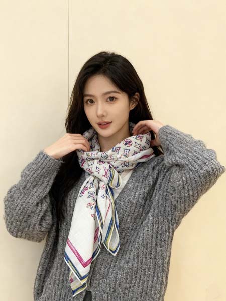 2025年12月11日入荷新品Louis Vuittonマフラーギフト/誕生日/記念品/アクセサリーkaka工場