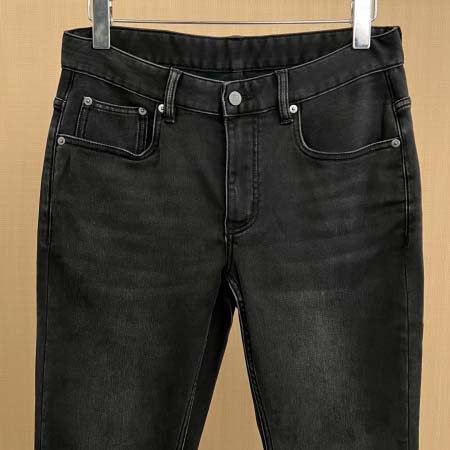 2025年12月12日入荷新作Fendi ジーパン秋冬高品質/人気/限定版/Knt工場