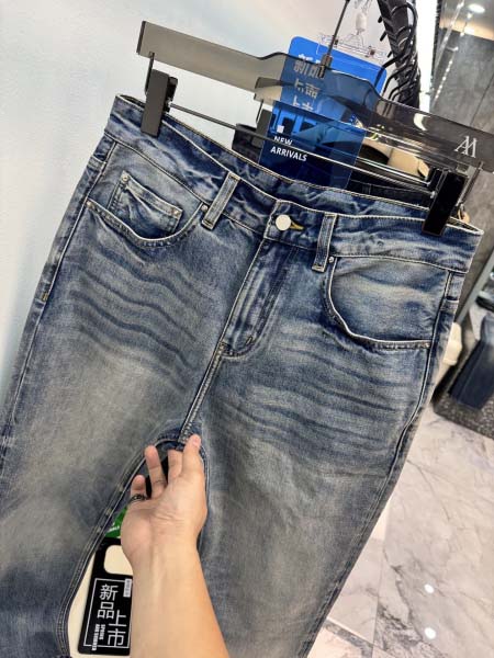 2025年12月12日入荷新作Thom Browneジーパン秋冬高品質/人気/限定版/Knt工場