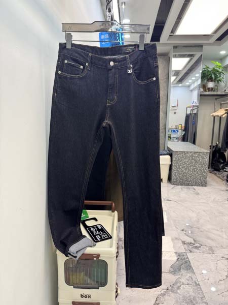 2025年12月12日入荷新作Dolce&Gabbanaジーパン秋冬高品質/人気/限定版/Knt工場