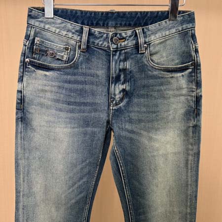 2025年12月12日入荷新作Versaceジーパン秋冬高品質/人気/限定版/Knt工場