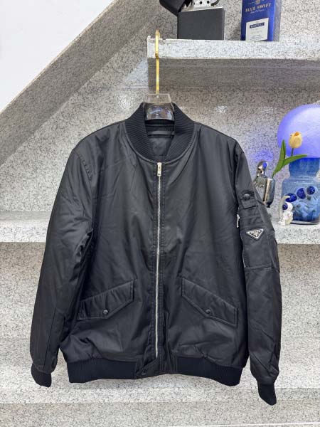 2025年12月14日入荷新作Pradaジャケット秋冬高品質/人気/限定版/Knt工場