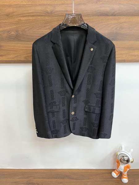 2025年12月16日入荷新作Versaceジャケット秋冬高品質/人気/ASB工場