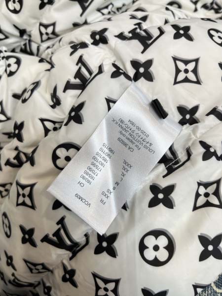 2025年12月16日入荷新作Louis Vuittonダウンジャケット秋冬高品質/人気/ASB工場