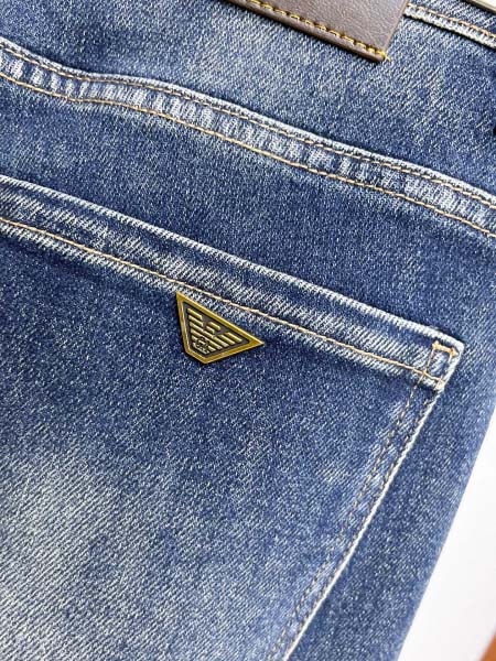 2025年11月18日秋冬新作ARMANIジーパン高品質人気商品/XQY工場