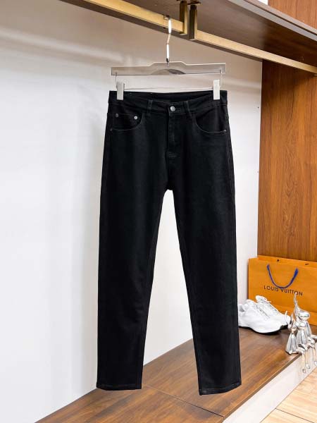 2025年11月18日秋冬新作YSLジーパン高品質人気商品/XQY工場