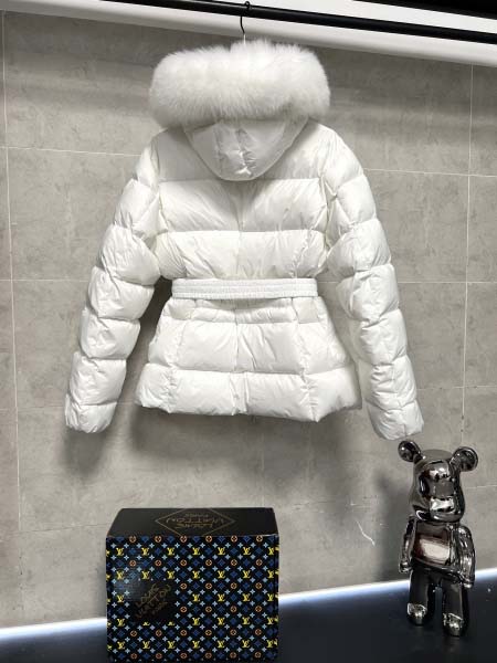 2025年11月18日秋冬新作Monclerダウンジャケット人気商品/XQY工場