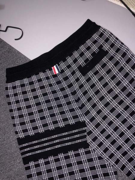 2025年12月22日秋冬新作Thom Browne半ズボン高品質人気商品/XQY工場