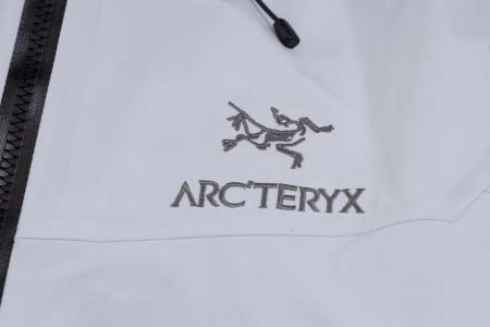 2025年12月23日秋冬新作ARCTERYXダウンジャケット人気商品/XQY工場