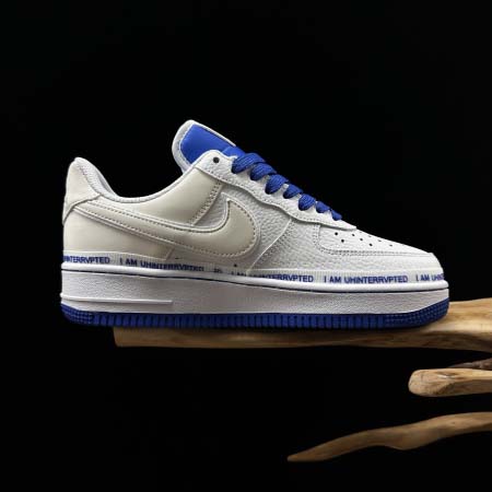 2025年12月25日入荷新品Nike Air Force 1 07 More Than QS人気 スニーカー男女兼用/誕生日プレゼント/XH工場