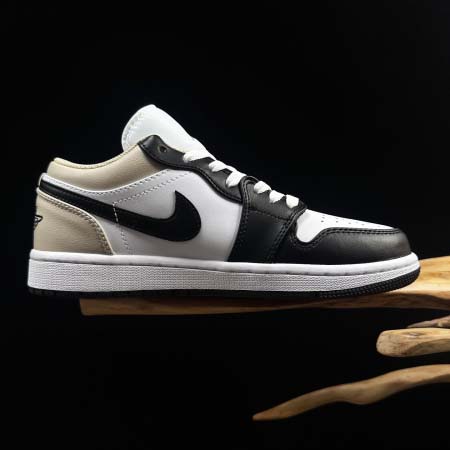 2025年12月25日入荷新品Jordan Air Jordan 1人気 スニーカー男女兼用/誕生日プレゼント/XH工場