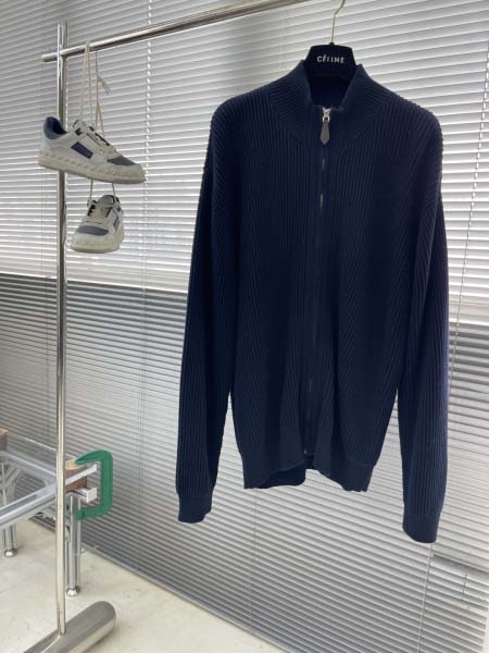 2025年12月29日秋冬新作PRADA ニットカーディガン  高品質人気商品/誕生日プレゼント/FF工場