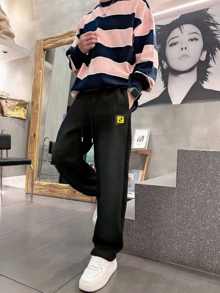 2025年12月29日秋冬新作Fendiスラックス高品質人気商品/誕生日プレゼント/FF工場