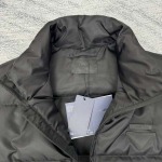 2025年12月1日秋冬新作Pradaダウンジャケット高品質人気商品/LDF工場