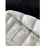 2025年12月3日秋冬新作Monclerダウンジャケット高品質人気商品/LDF工場