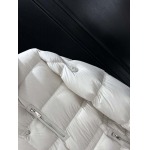 2025年12月3日秋冬新作Monclerダウンジャケット高品質人気商品/LDF工場
