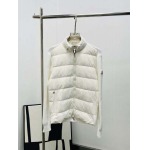 2025年12月4日秋冬新作Monclerダウンジャケット高品質人気商品/LDF工場