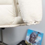 2025年12月4日秋冬新作Moncler女性ダウンジャケット高品質人気商品/LDF工場