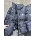 2025年12月4日秋冬新作Pradaダウンジャケット高品質人気商品/LDF工場