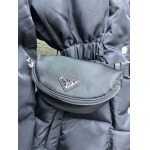 2025年12月4日秋冬新作Pradaダウンジャケット高品質人気商品/LDF工場