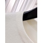 2025年12月5日入荷新作Miumiuセーター ★高級品/誕生日プレゼント/OM工場