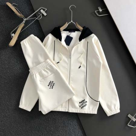 2025年12月5日入荷新作Louis Vuittonスーツ...