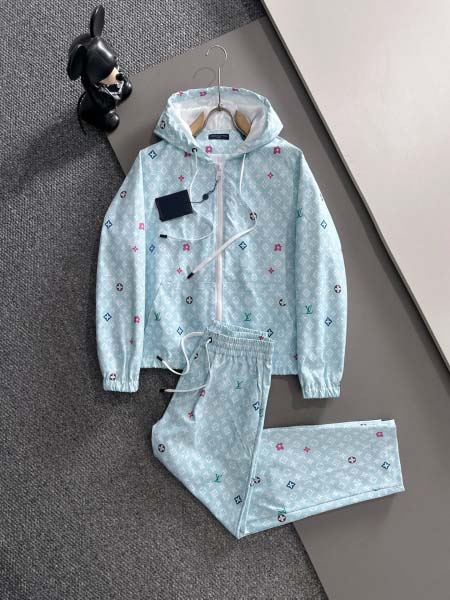 2025年12月5日入荷新作Louis Vuittonスーツ...