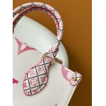 2025年12月8日入荷ヴィトン バッグM22976OnTheGoGiant Monogram Monogram25 x 19 x 11.5 cm 高品質新作/誕生日プレゼント