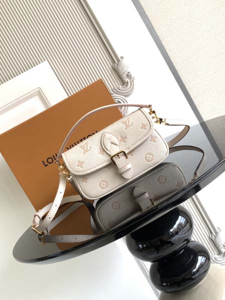 2025年12月8日入荷ヴィトン バッグM13642 高品質...