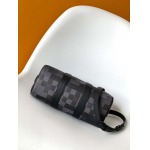 2025年12月8日入荷ヴィトン バッグ M14919 M13166Keepall Bandoulire 25Keepall Pharrell WilliamsMonogram Surfin’高品質新作/誕生日プレゼント