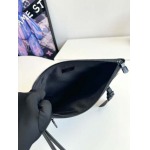 2025年12月8日入荷ヴィトン M40504TakeoffMonogram Eclipse iPad30×22×5cm 高品質新作/誕生日プレゼント