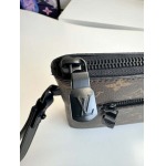 2025年12月8日入荷ヴィトン M40504TakeoffMonogram Eclipse iPad30×22×5cm 高品質新作/誕生日プレゼント