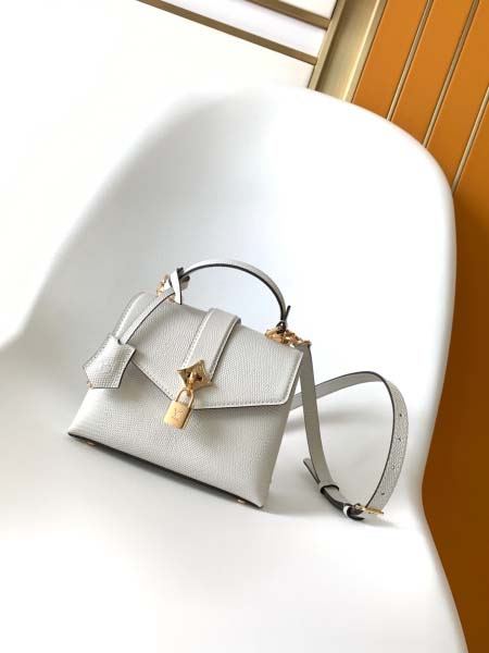 2025年12月9日入荷Louis Vuitton バッグ ...