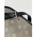 2025年12月9日入荷Louis Vuitton バッグM12618 Pulse Monogram LV 22.5 × 16 × 5cm  高品質新作/誕生日プレゼント/ZC工場