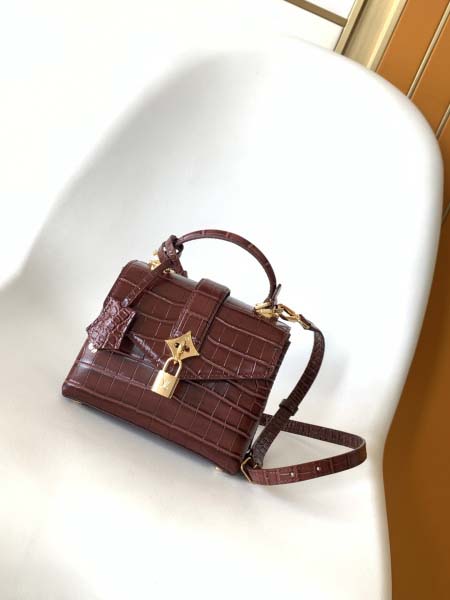 2025年12月9日入荷Louis Vuitton バッグ ...