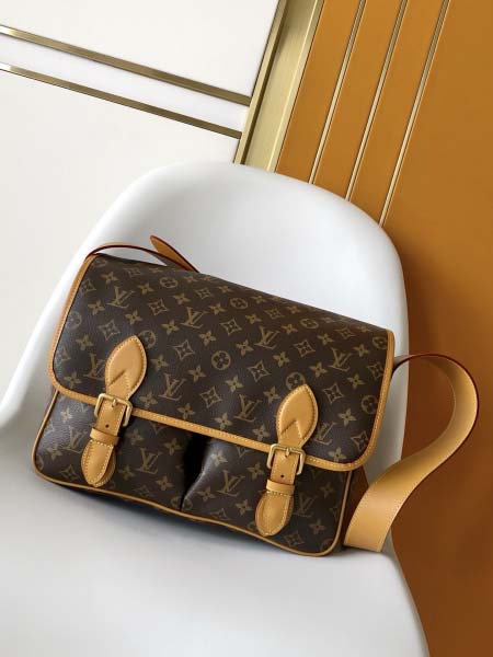 2025年12月9日入荷Louis Vuitton バッグM...