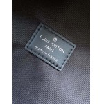 2025年12月9日入荷Louis Vuitton バッグM45760 Discovery Monogram LV iPad Monogram Watercolor Blue 37 x 40 x 20Cm  高品質新作/誕生日プレゼント/Z