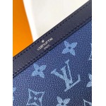 2025年12月9日入荷Louis Vuitton バッグM81124 Alpha Wearable Monogram Eclipse 18.5 x 11 x 6.5cm  高品質新作/誕生日プレゼント/ZC工場