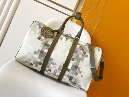 2025年12月9日入荷Louis Vuitton バッグ ...
