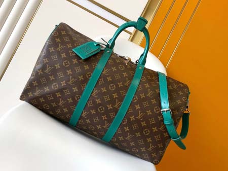 2025年12月9日入荷Louis Vuitton バッグM...