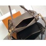 2025年12月9日入荷Louis Vuitton バッグM26360 高品質新作/誕生日プレゼント/ZC工場