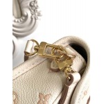 2025年12月9日入荷Louis Vuitton バッグM13642 高品質新作/誕生日プレゼント/ZC工場