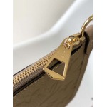 2025年12月9日入荷Louis Vuitton バッグM46289 M46292 CarryAll Monogram Empreinte 30.0 x 39.0 x 15.0高品質新作/誕生日プレゼント/ZC工場