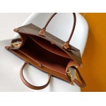 2025年12月9日入荷Louis Vuitton バッグM14235 Organizer OnTheGo Monogram 29 x 16 x 37 高品質新作/誕生日プレゼント/ZC工場