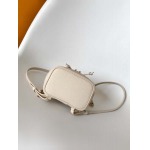 2025年12月9日入荷Louis Vuitton バッグM25819 M14549 Nano Noé Monogram Empreinte S-lock 15 x 10 x 19 高品質新作/誕生日プレゼント/ZC工場